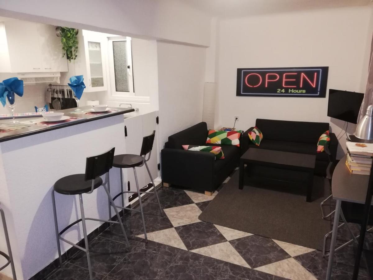 אתונה Ellanikou Apartment In Pankrati Vipgreece מראה חיצוני תמונה